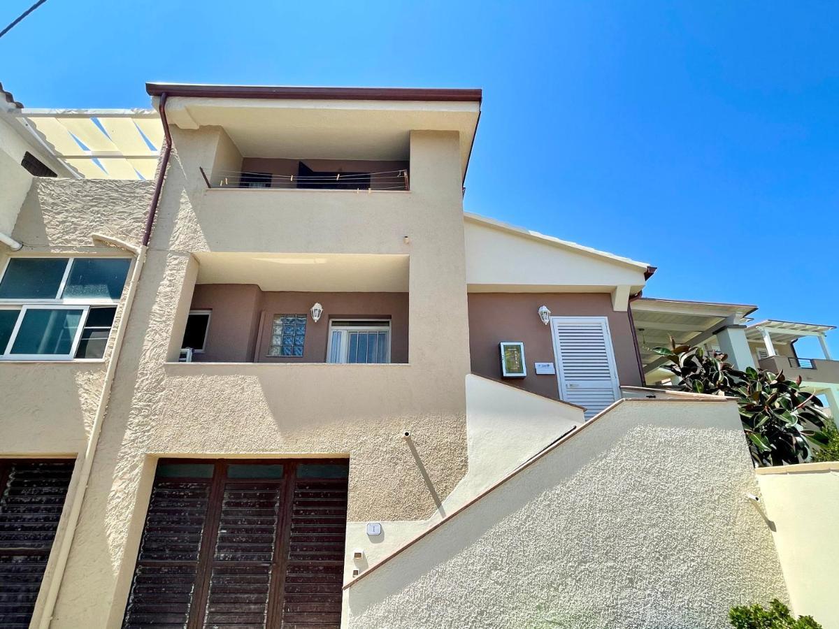 Apartamento Monolocale Loredana Tergu Exterior foto